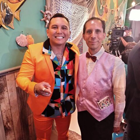 Edwin Luna integrante de la Trakalosa y Miguel Luis